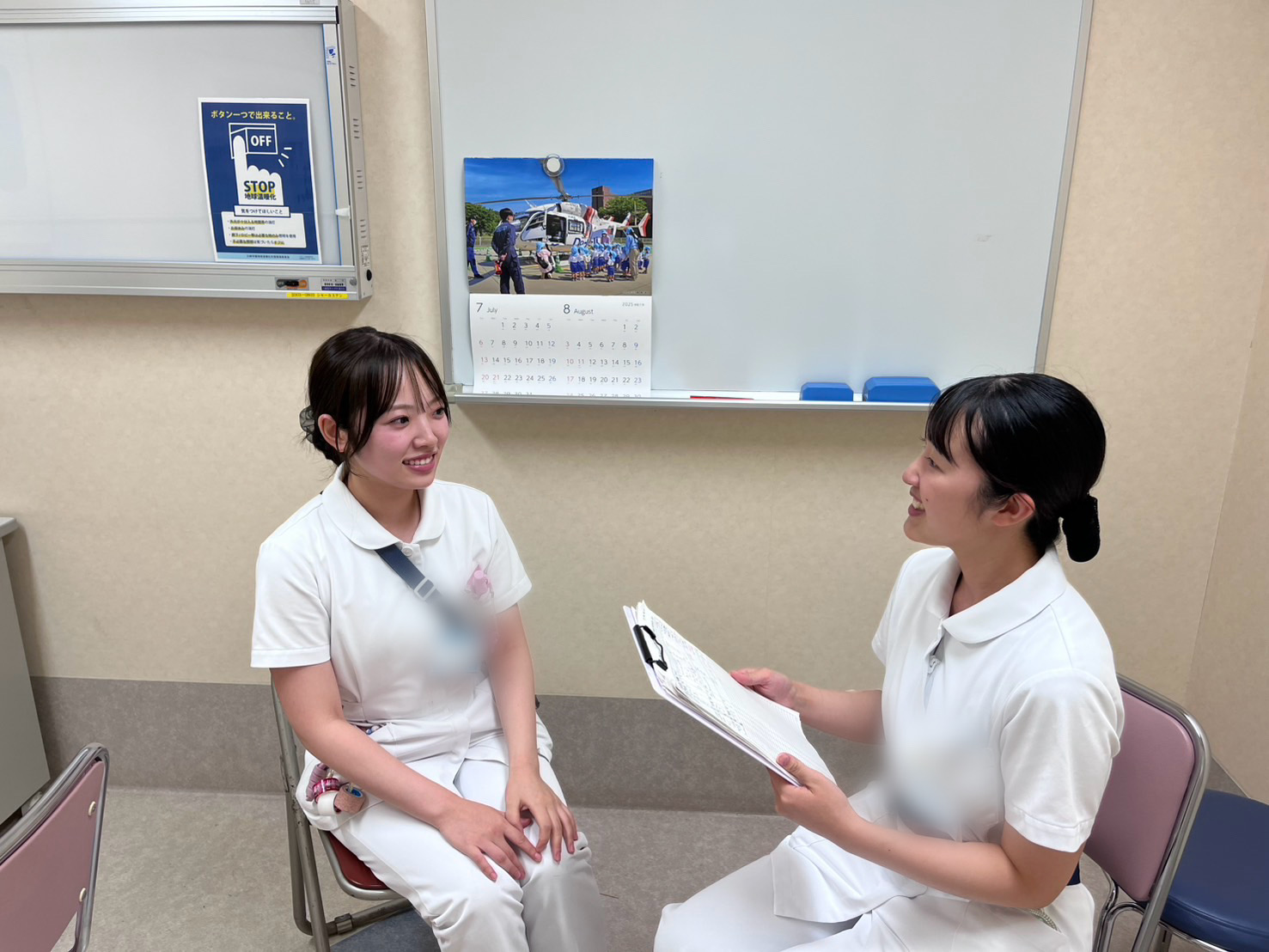 ミットの先輩と1日の行動計画の確認をします