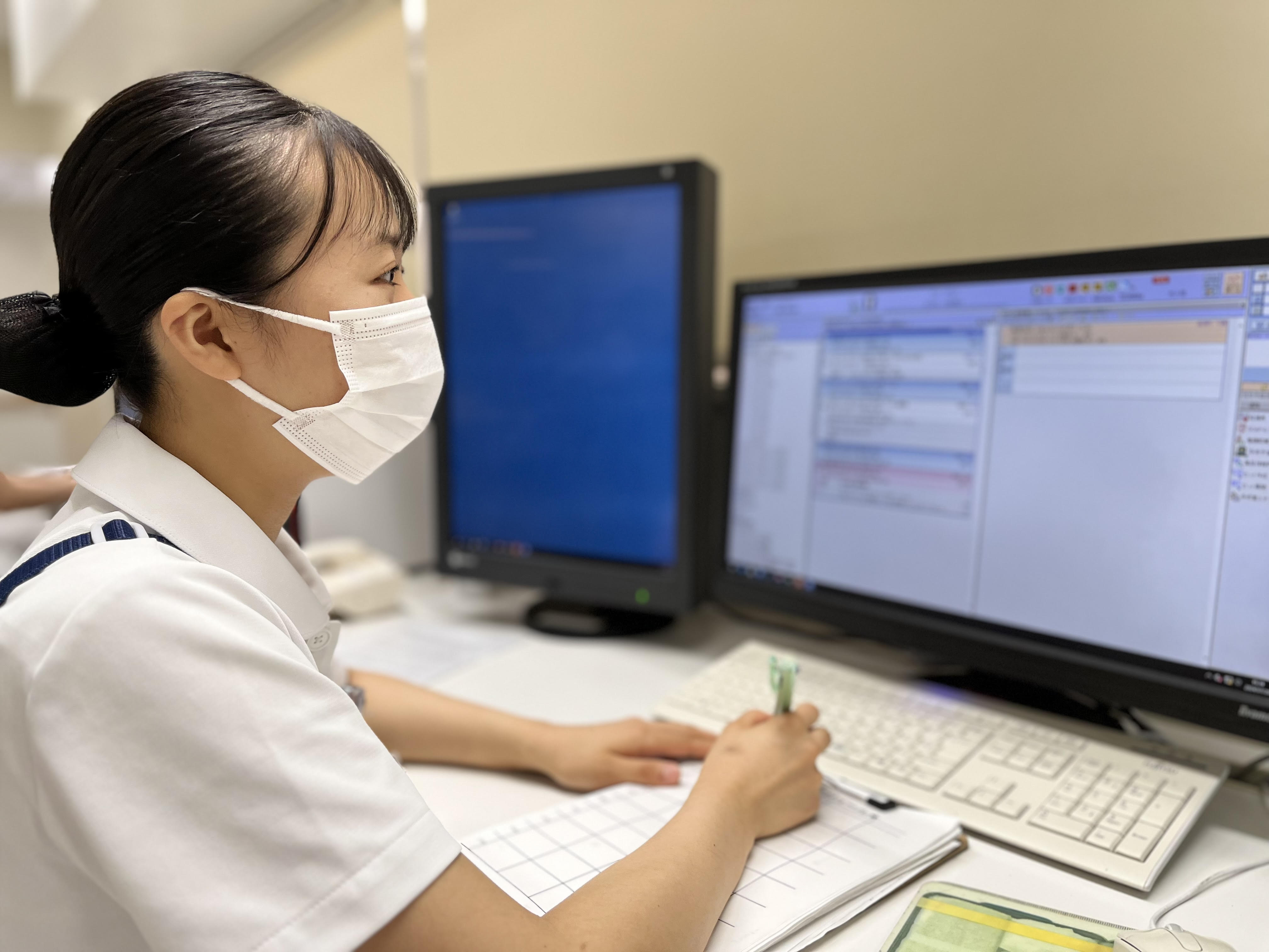 情報収集を行い1日の計画を立てます